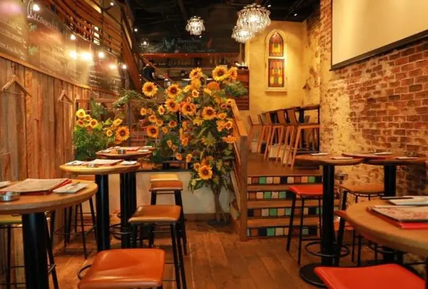 ビストロバル De Salita(デサリータ)