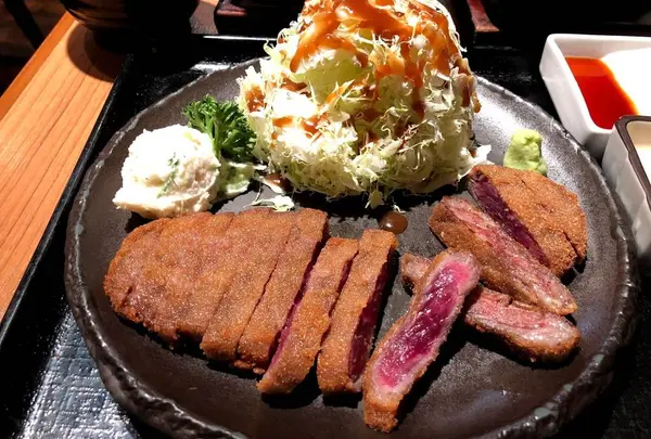 牛かつ いろは