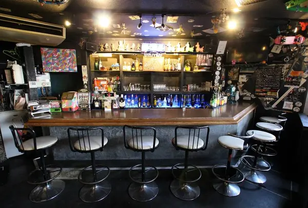 200yen bar moon walk 四条木屋町店