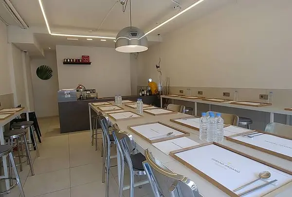 ゲバンシッタン(ケバン食堂)