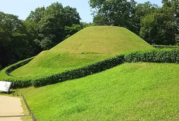 国指定特別史跡 高松塚古墳