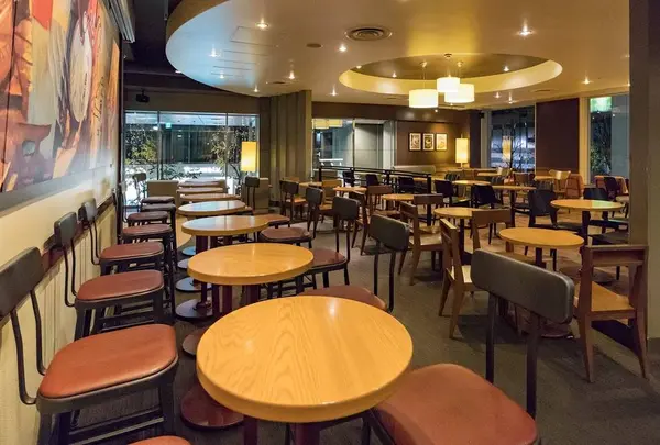 スターバックスコーヒー 銀座マロニエ通り店