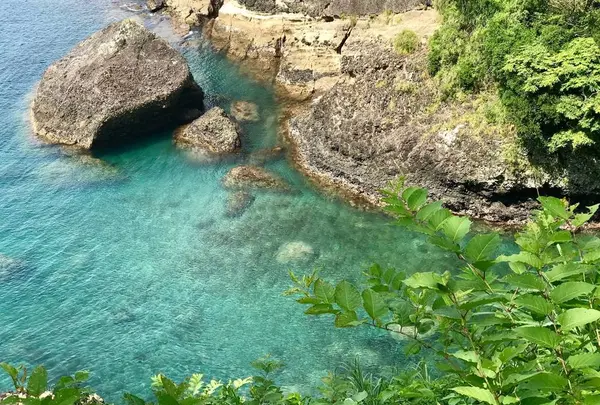 室岩洞