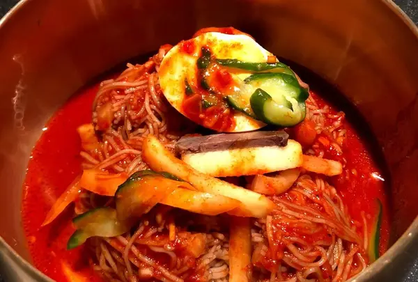 チョンギワ 本館