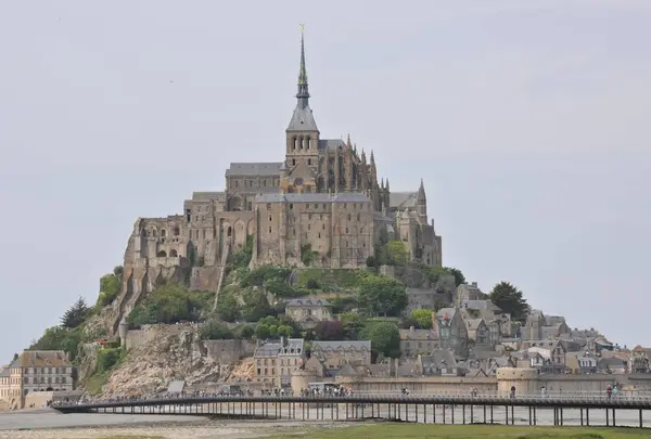 モンサンミッシェル修道院