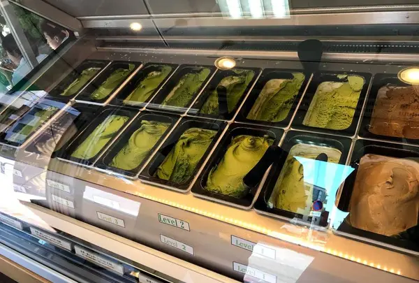 鎌倉茶々西口駅前店