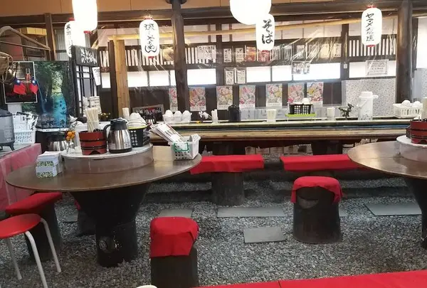 千穂の家 元祖流しそうめん