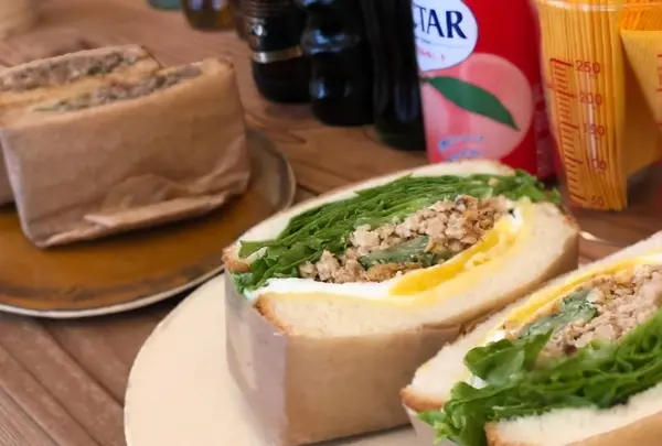サンドイッチ クラブ （sandwich club）