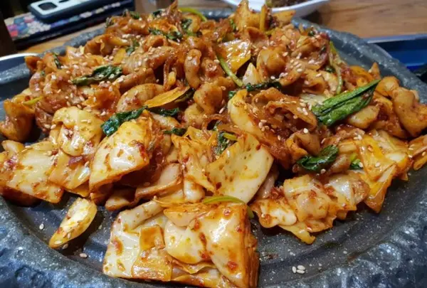 🍽고고곱창（ゴーゴーコプチャン）
