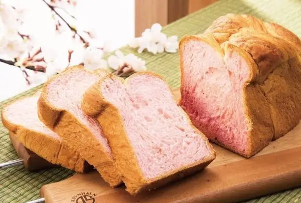 CAFE＆BAKERY MIYABI オランダヒルズ店