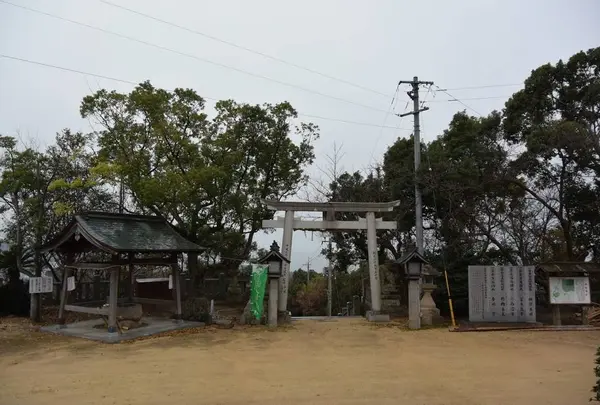 稲積大社高屋神社（下宮）