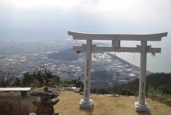 高屋神社（中宮）