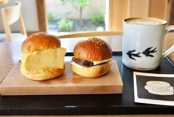 knot café