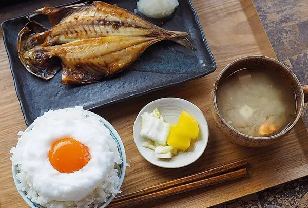 カフェ ヨリドコロ