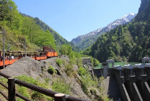 黒部峡谷鉄道