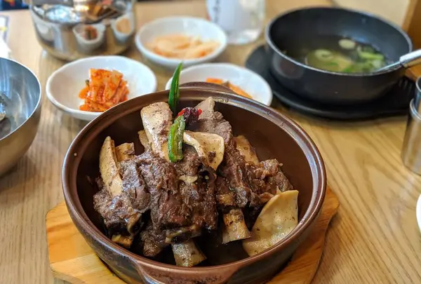 Gangnam Myeonok