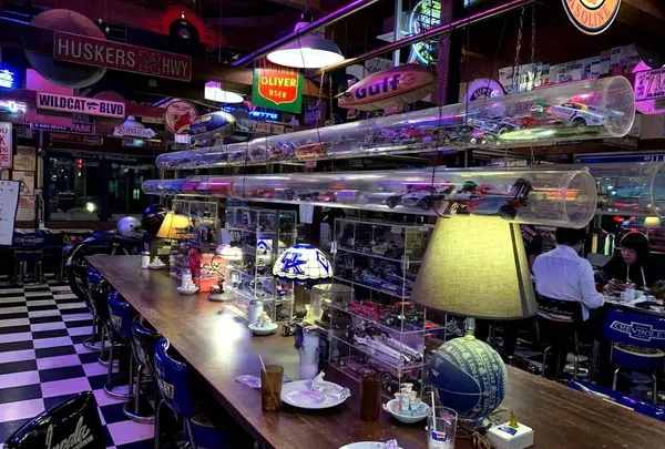U・K WILDCATS CAFE 西宮武庫川店