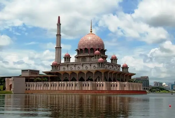 Putra Mosque（プトラモスク）