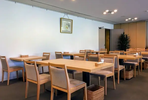 (株)三輪山本 お食事処 (旧 三輪茶屋)