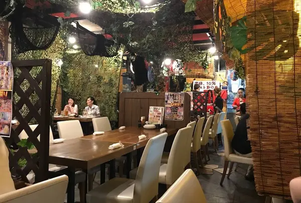 沖縄でーじな豚【沖縄/北谷 居酒屋】