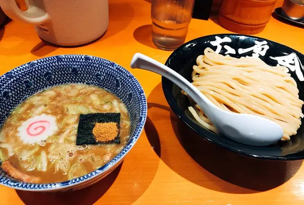 六厘舎TOKYO 東京ラーメンストリート