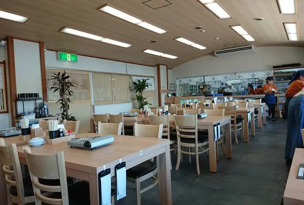 氷見 魚市場食堂