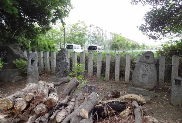 三十八柱神社、小墾田宮跡としての有望地