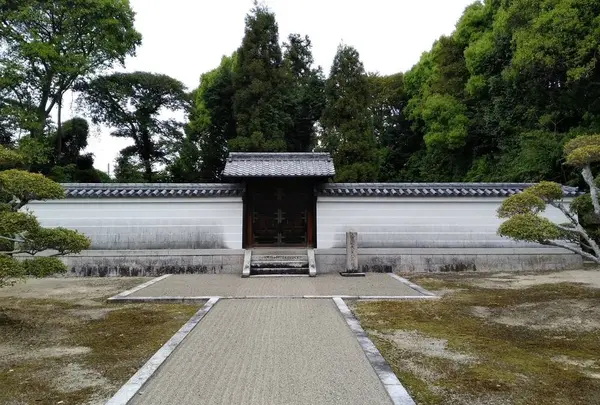 崇道天皇陵