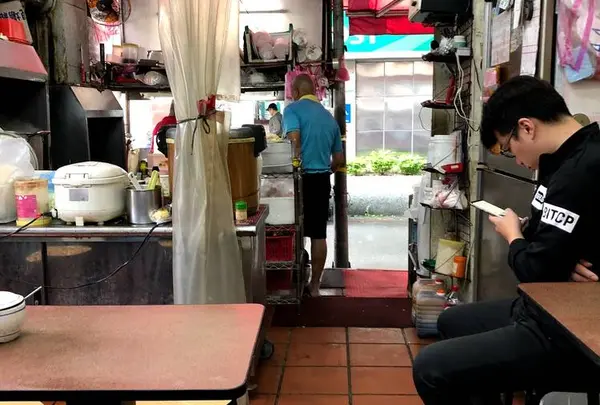 東都餐飲