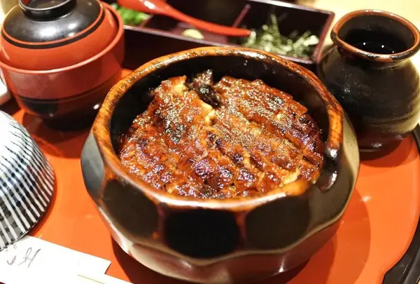 あつた蓬莱軒 本店