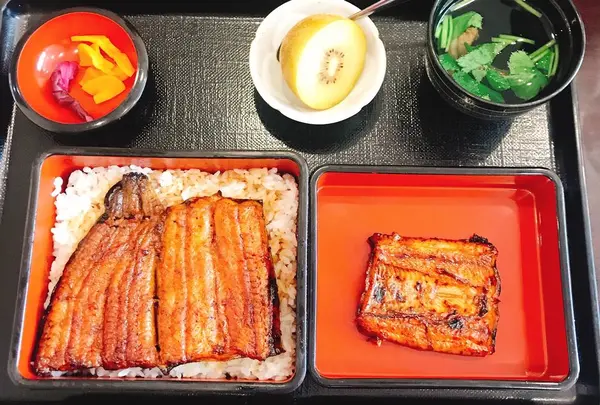 うな炭亭
