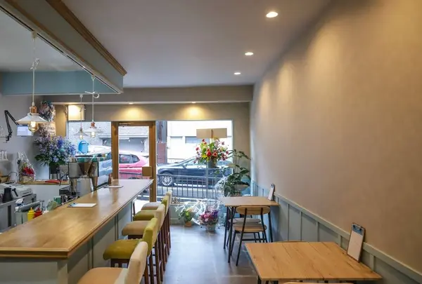 an.loca ぼくとコーヒーとお酒 （アンロカ【旧店名】Cafe Apache）