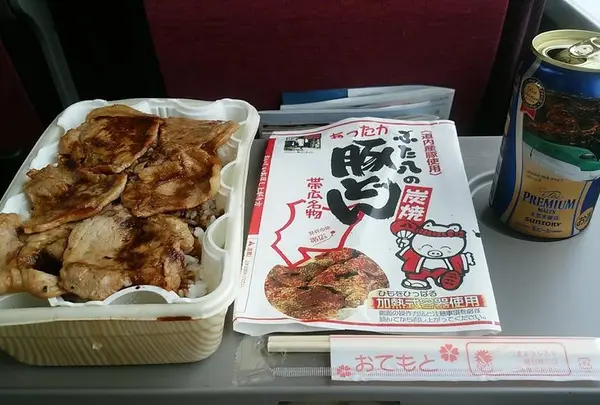 炭焼き豚どん ぶた八 帯広駅売店