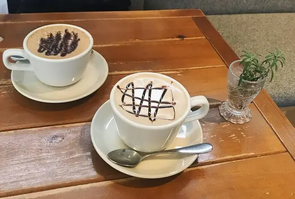 TRITON CAFE 代官山