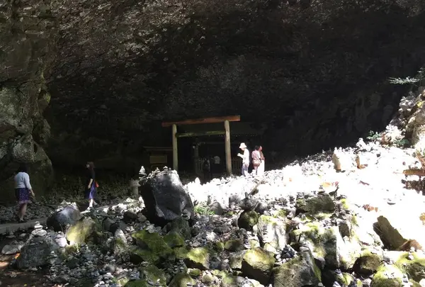 天安河原