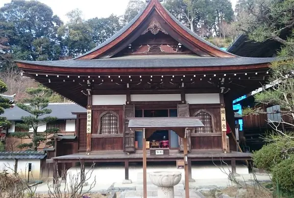 龍蓋寺（岡寺）