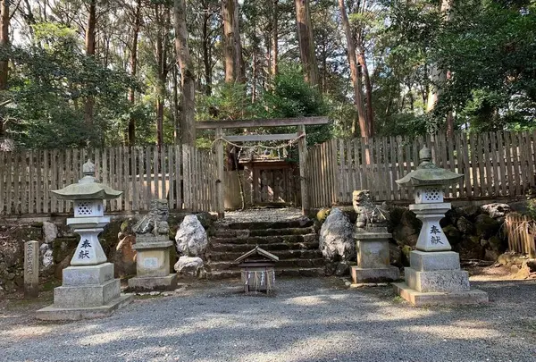 阿射加神社（大阿坂）
