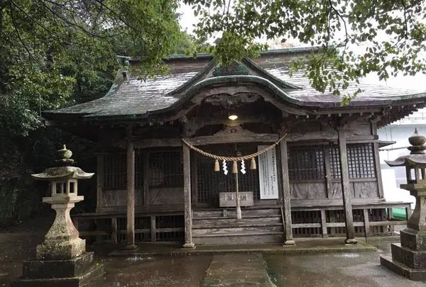 立磐神社