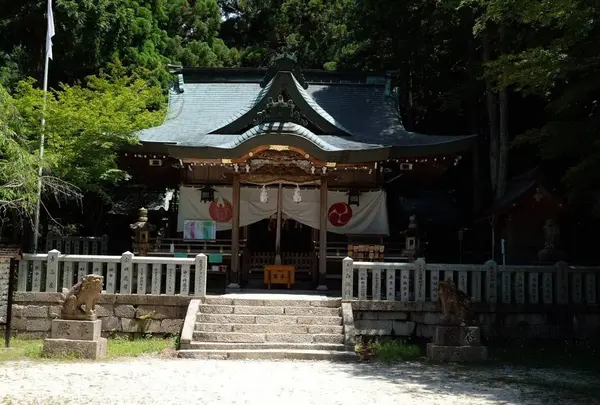 湯泉神社