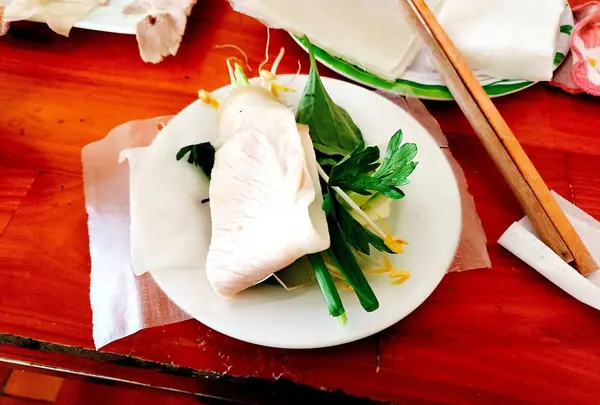 チャン　Quán Trần