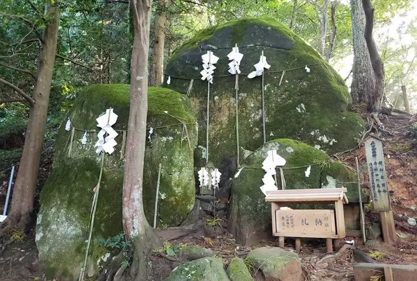 夫婦岩