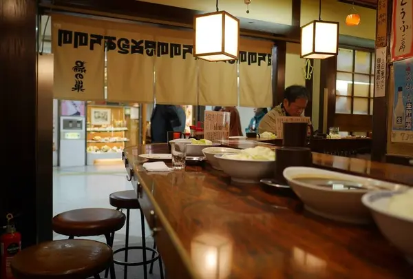 鳥の巣ホワイティうめだ