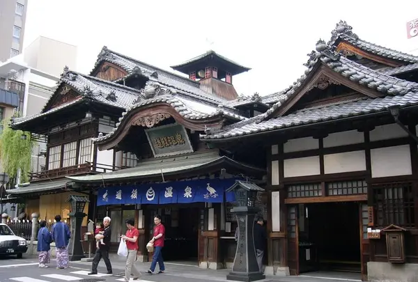 道後温泉本館