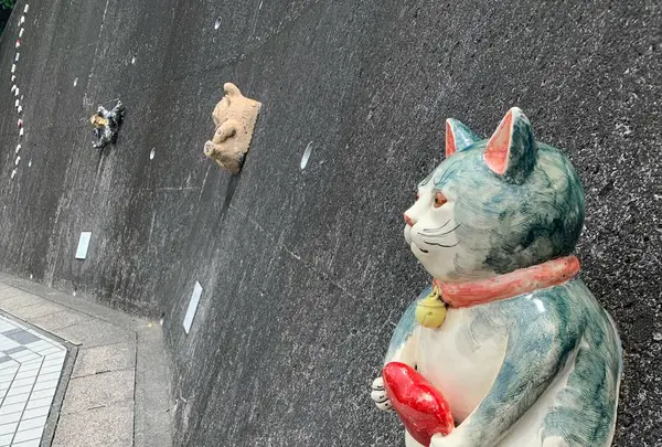 とこなめ招き猫通り