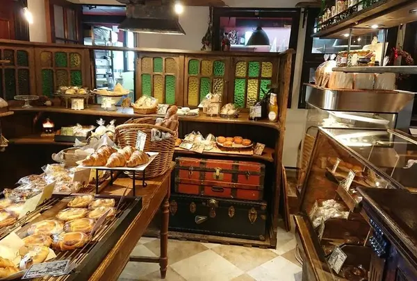 ベーカリーイングランドストリート