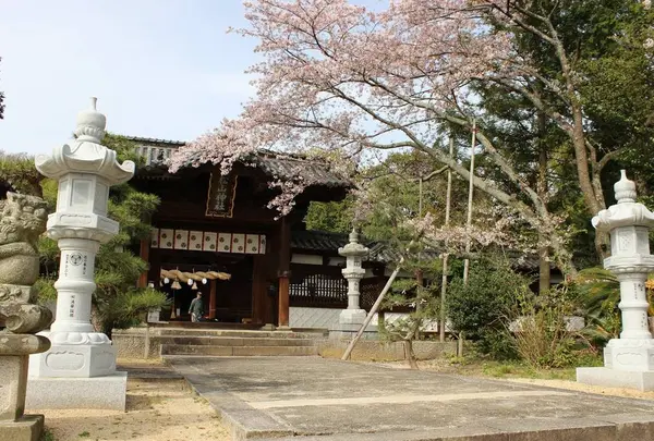 松山神社