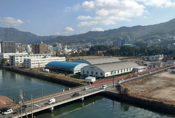 呉港