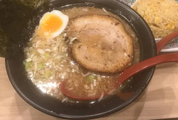 よしきゅう本店三鷹駅北口店