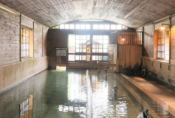 千人風呂　金谷旅館
