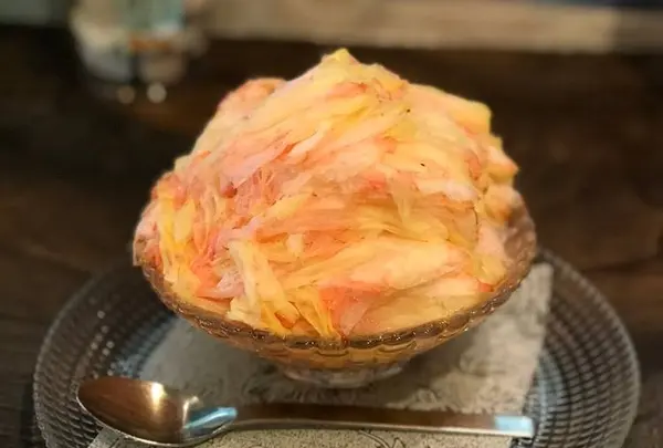 RUBAN DE FRUITS AN CAFE
